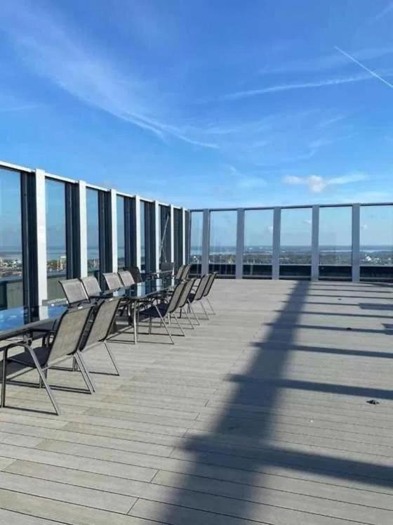 Ms Hanza Tower Apartment 20 Floor شتشيتسين المظهر الخارجي الصورة